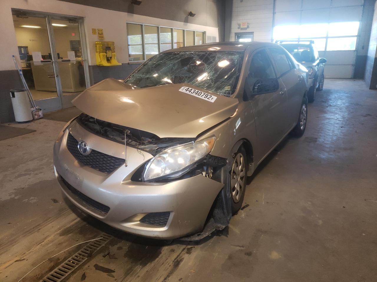Photo 2 from auction – 2009 TOYOTA COROLLA BA with VIN 1NXBU40E79Z053053