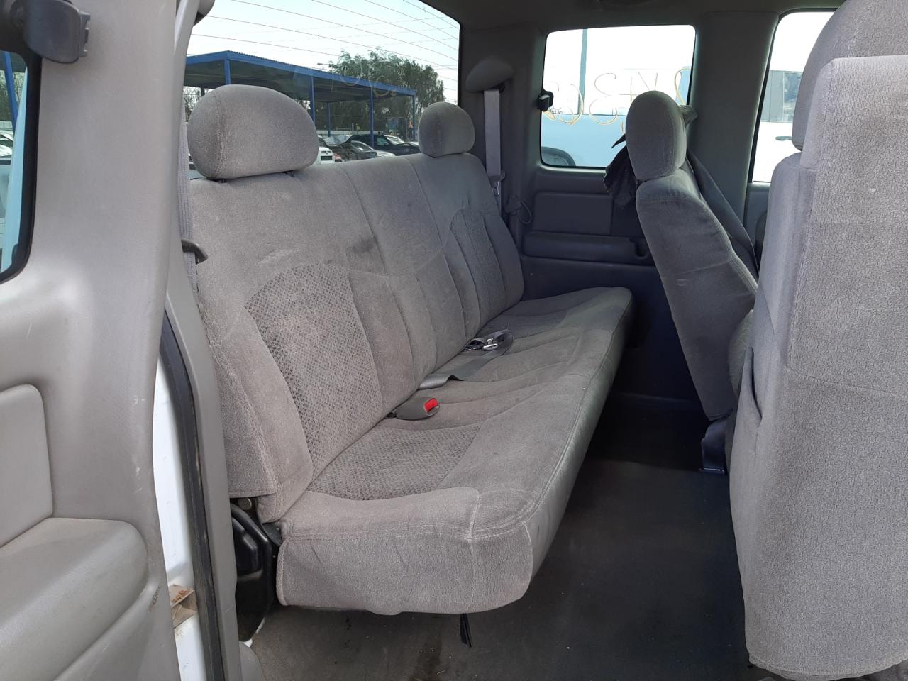 Photo 6 from auction – 2000 CHEVROLET SILVERADO with VIN 2GCEC19T5Y1271247