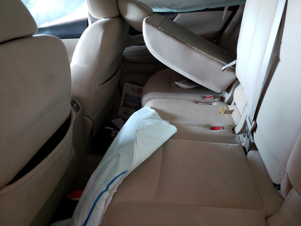 Photo 6 from auction – 2015 NISSAN ROGUE S with VIN KNMAT2MTXFP565254