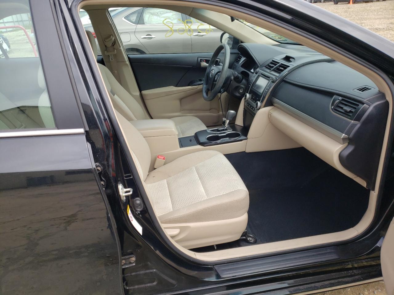 Photo 5 from auction – 2014 TOYOTA CAMRY L with VIN 4T1BF1FK0EU436882