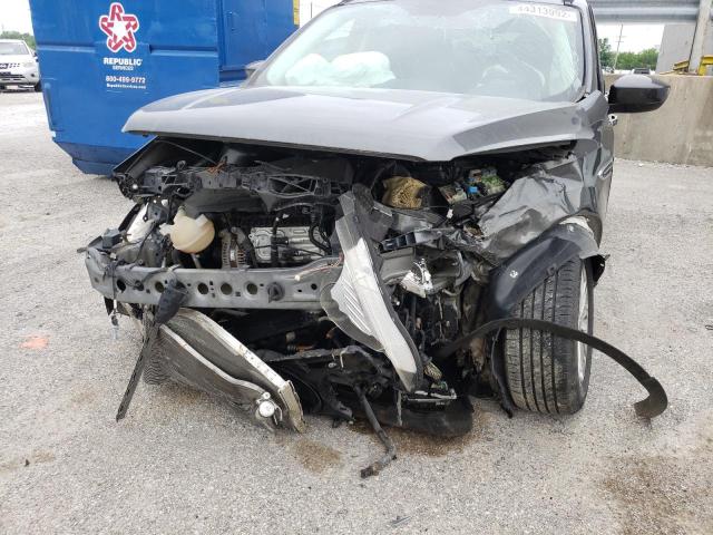 Photo 9 from auction – 2017 FORD ESCAPE SE with VIN 1FMCU0GD2HUA37786