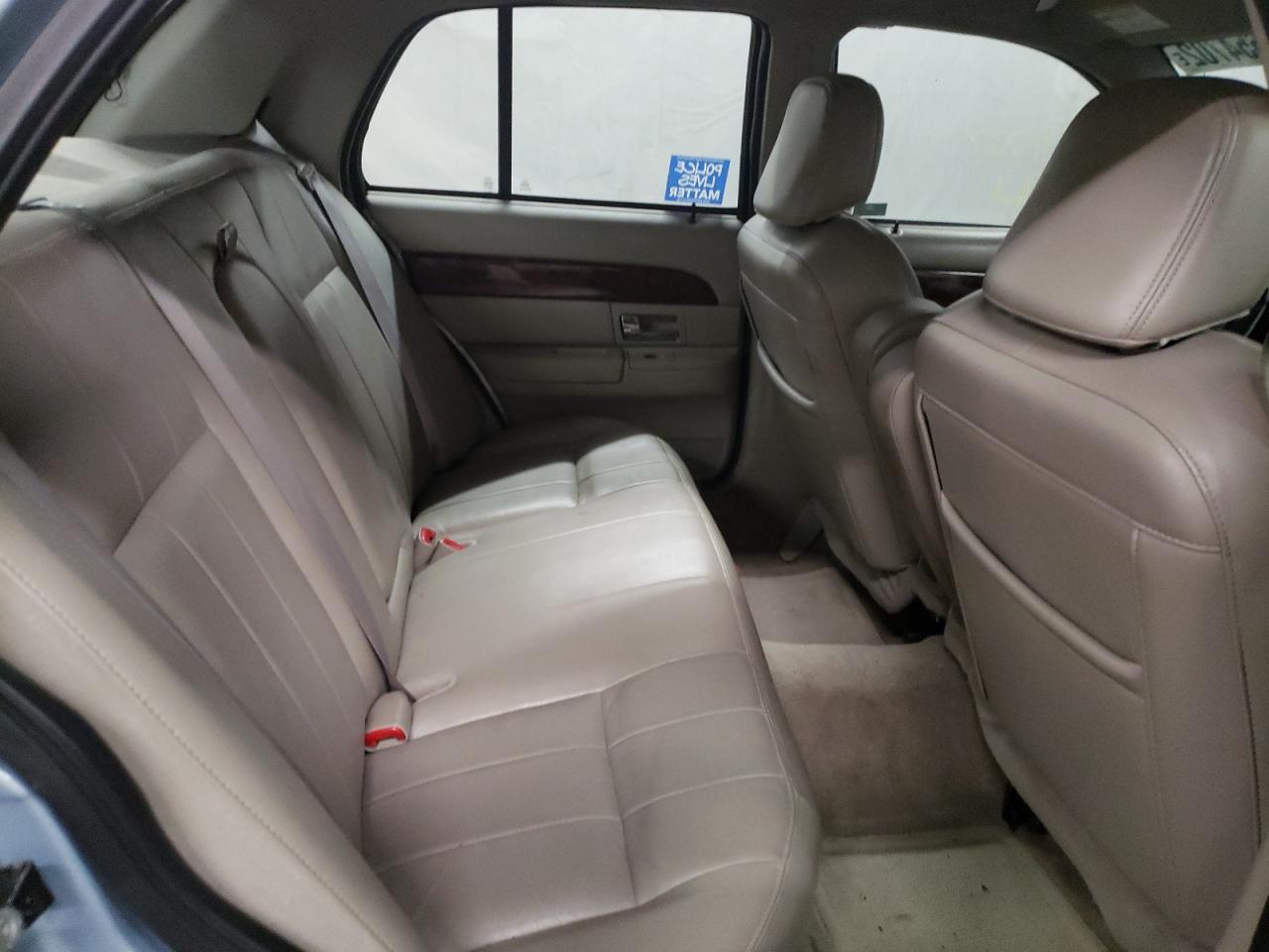 Photo 6 from auction – 2010 MERCURY GRAND MARQ with VIN 2MEBM7FV2AX624828