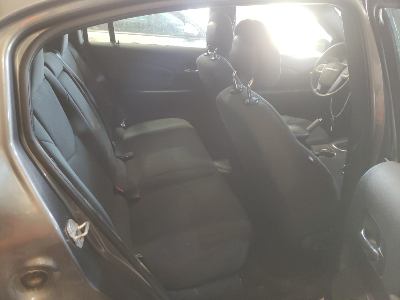 Photo 6 from auction – 2012 CHRYSLER 200 TOURIN with VIN 1C3CCBBB6CN135834