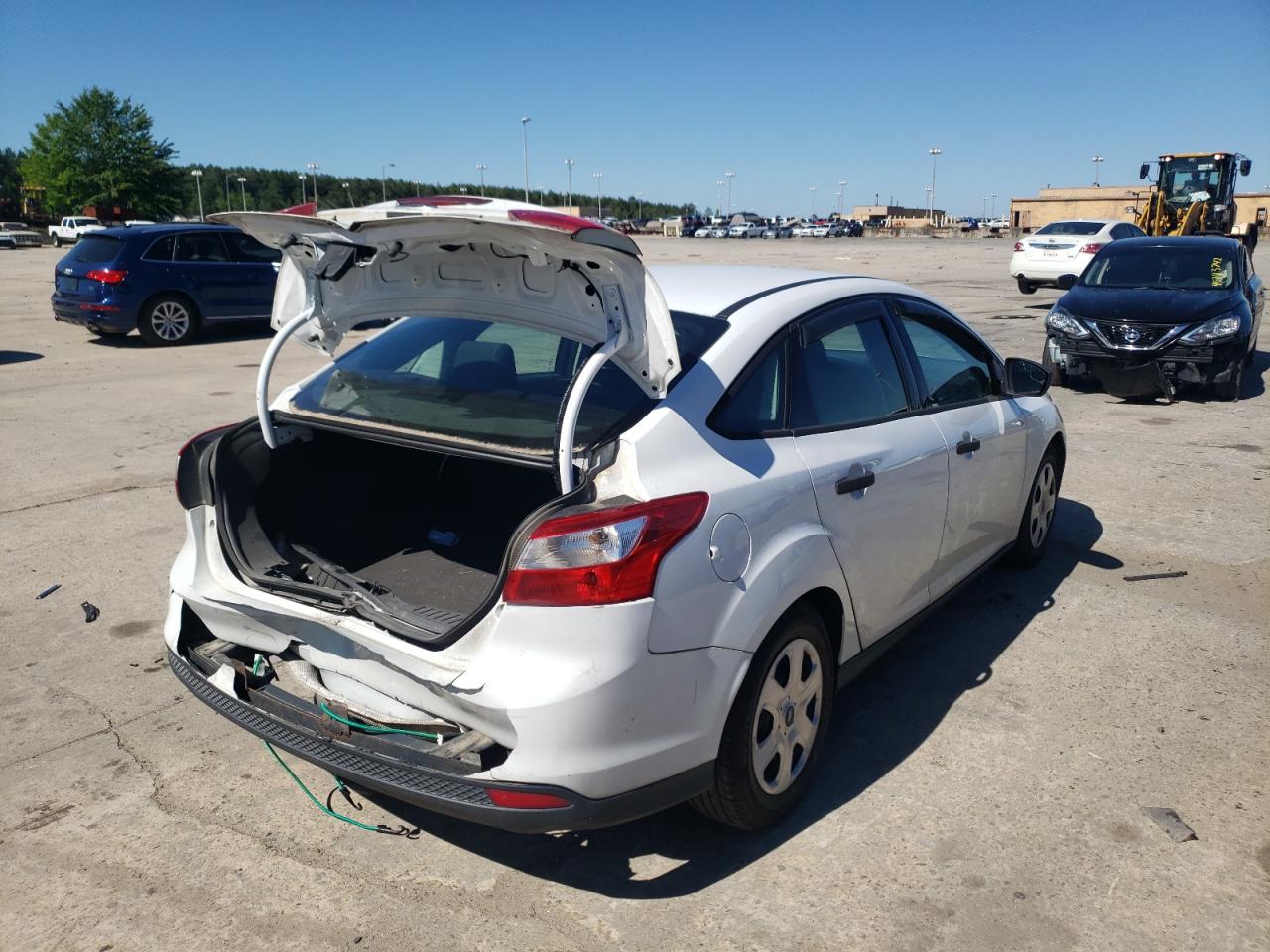 Photo 4 from auction – 2012 FORD FOCUS S with VIN 1FAHP3E25CL402325