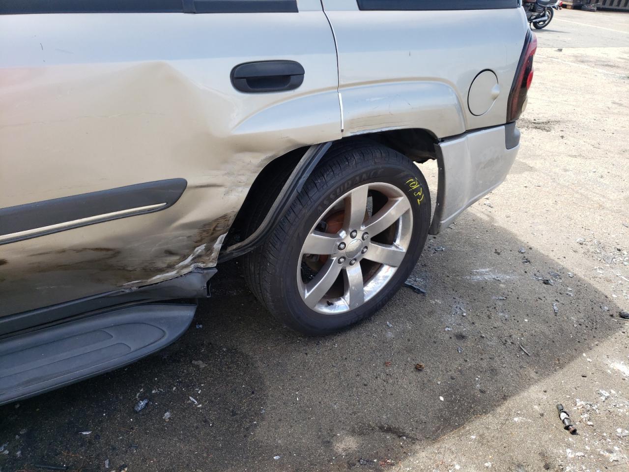 Photo 9 from auction – 2002 CHEVROLET TRAILBLAZE with VIN 1GNDT13S722342085