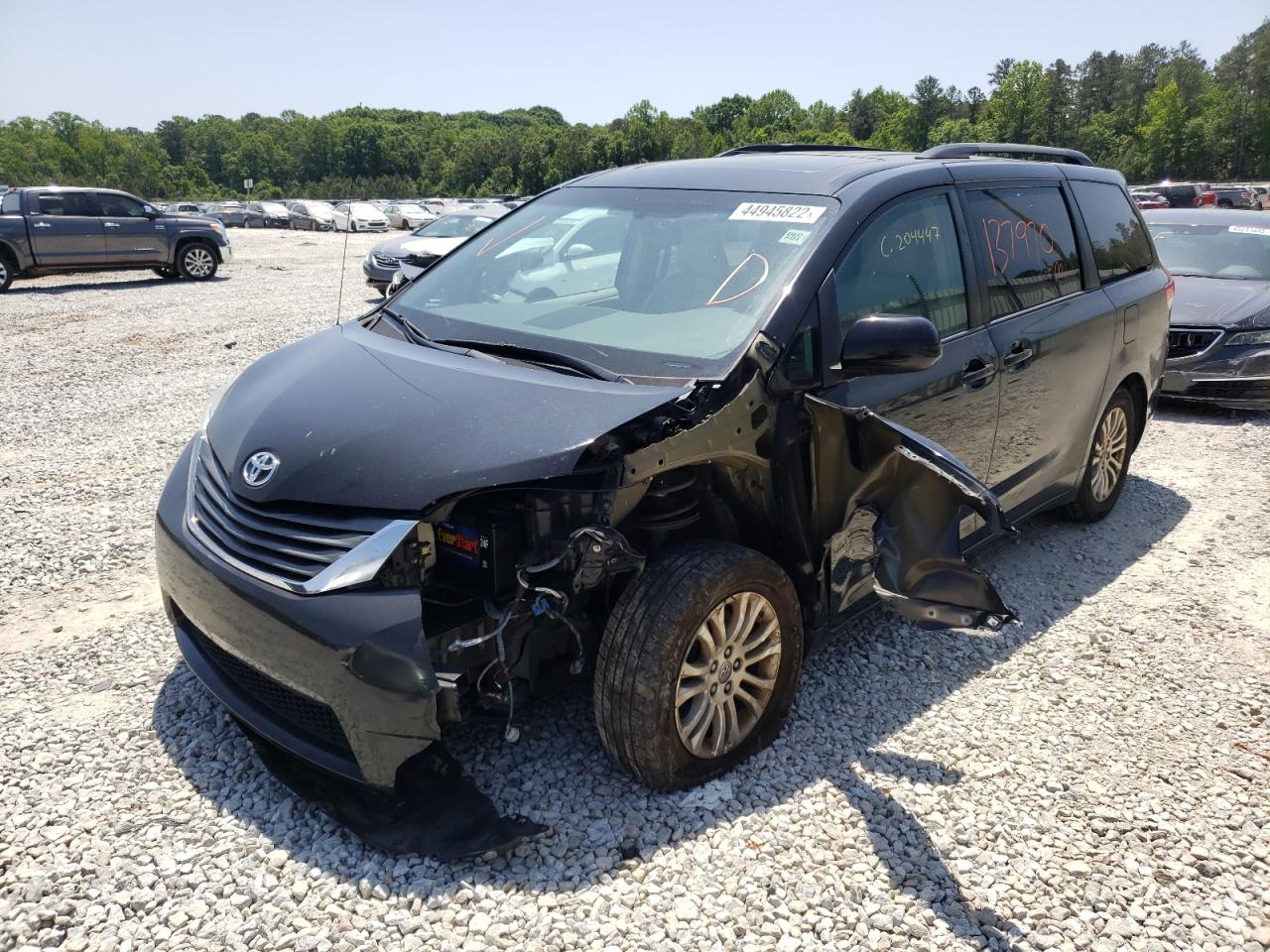 Photo 2 from auction – 2013 TOYOTA SIENNA with VIN 5TDYK3DC5DS391961