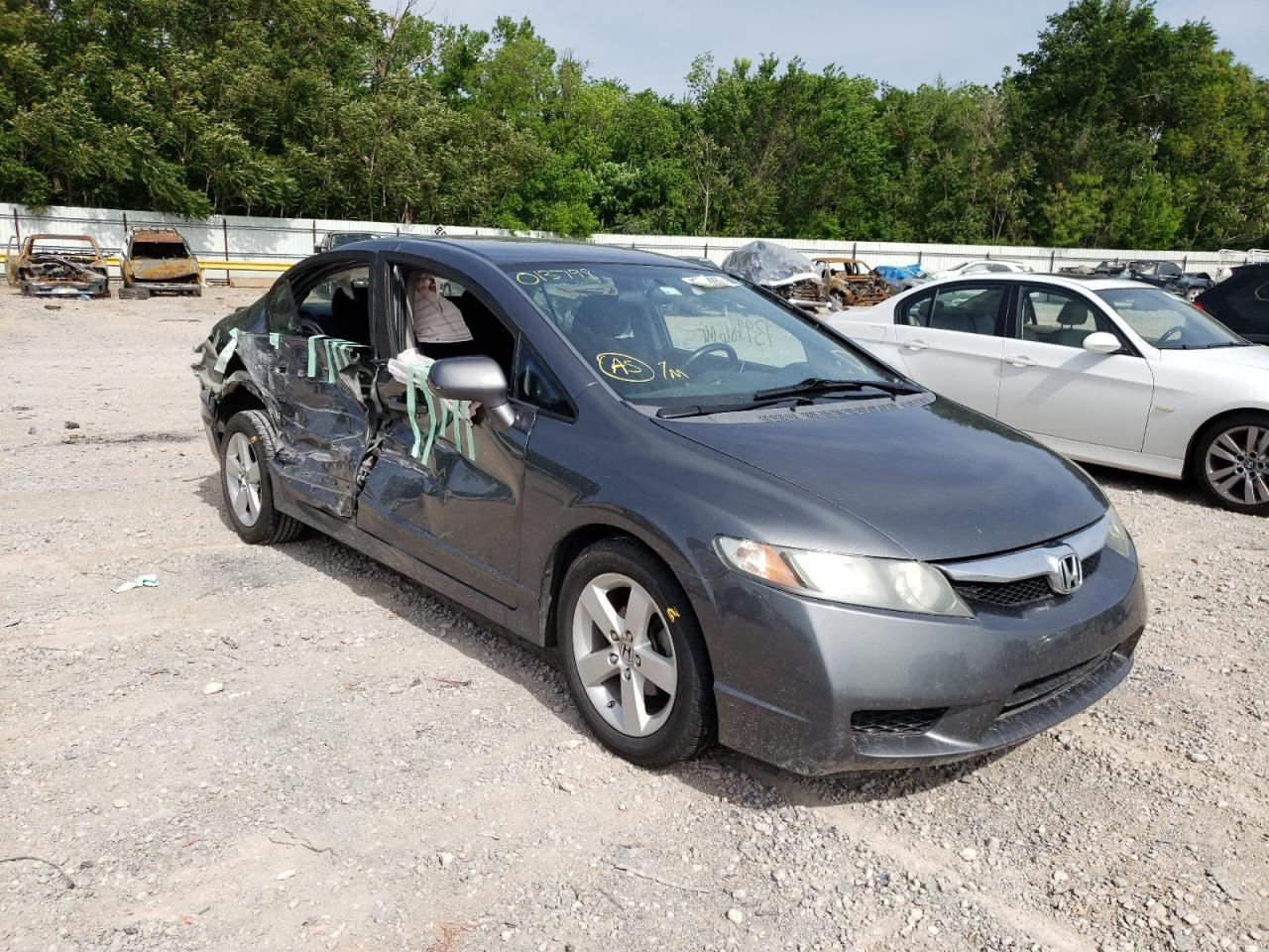 HONDA CIVIC LX-S 2010 with VIN 19XFA1F60AE013798 - Photo from auction