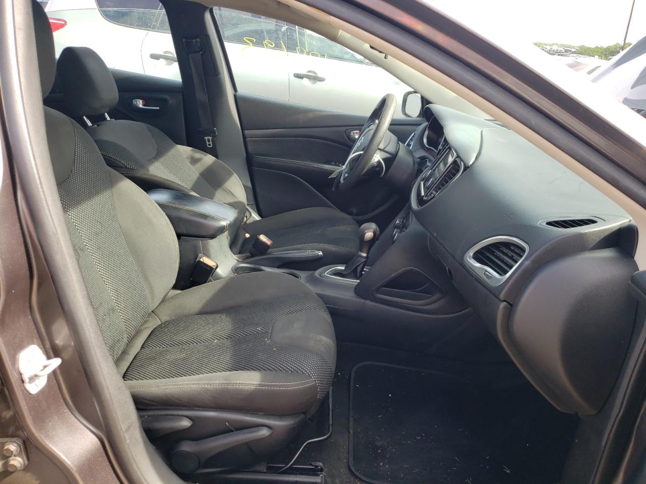 Photo 5 from auction – 2015 DODGE DART SXT with VIN 1C3CDFBB7FD330100