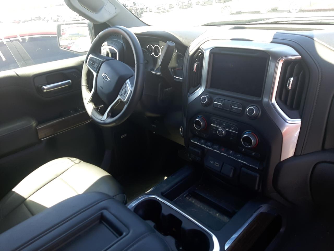 Photo 9 from auction – 2021 CHEVROLET SILVERADO with VIN 1GCPYFED6MZ196694