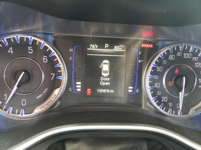 Photo 8 from auction – 2015 CHRYSLER 200 LIMITE with VIN 1C3CCCAB9FN551940