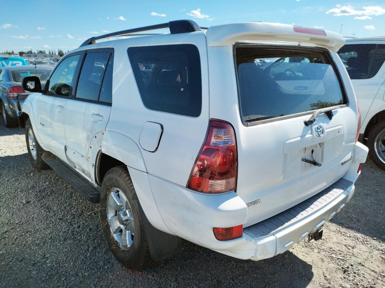 Photo 3 from auction – 2003 TOYOTA 4RUNNER SR with VIN JTEBU14R738010778