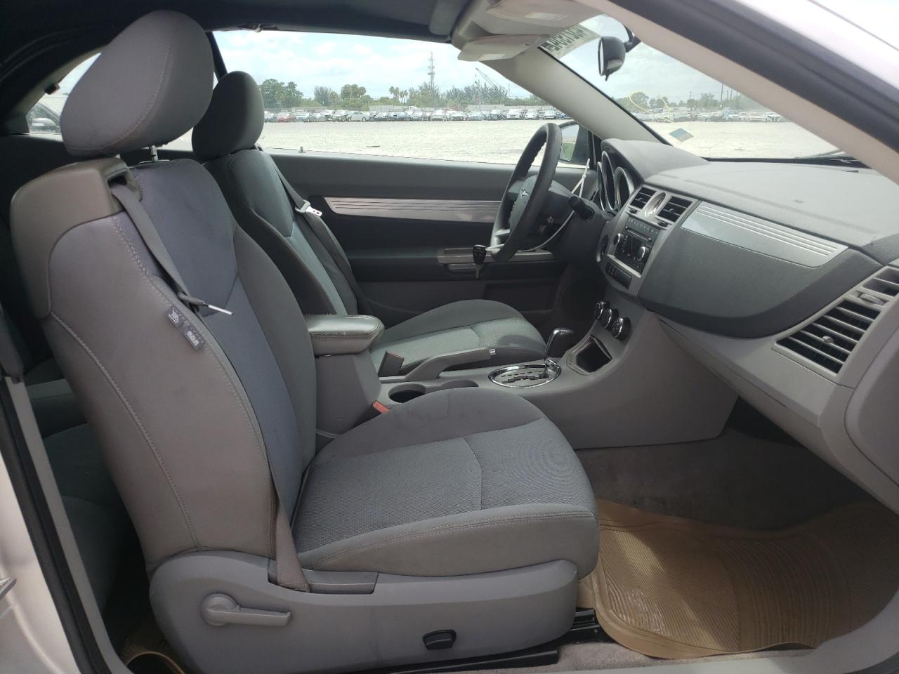 Photo 5 from auction – 2008 CHRYSLER SEBRING TO with VIN 1C3LC55R68N233327
