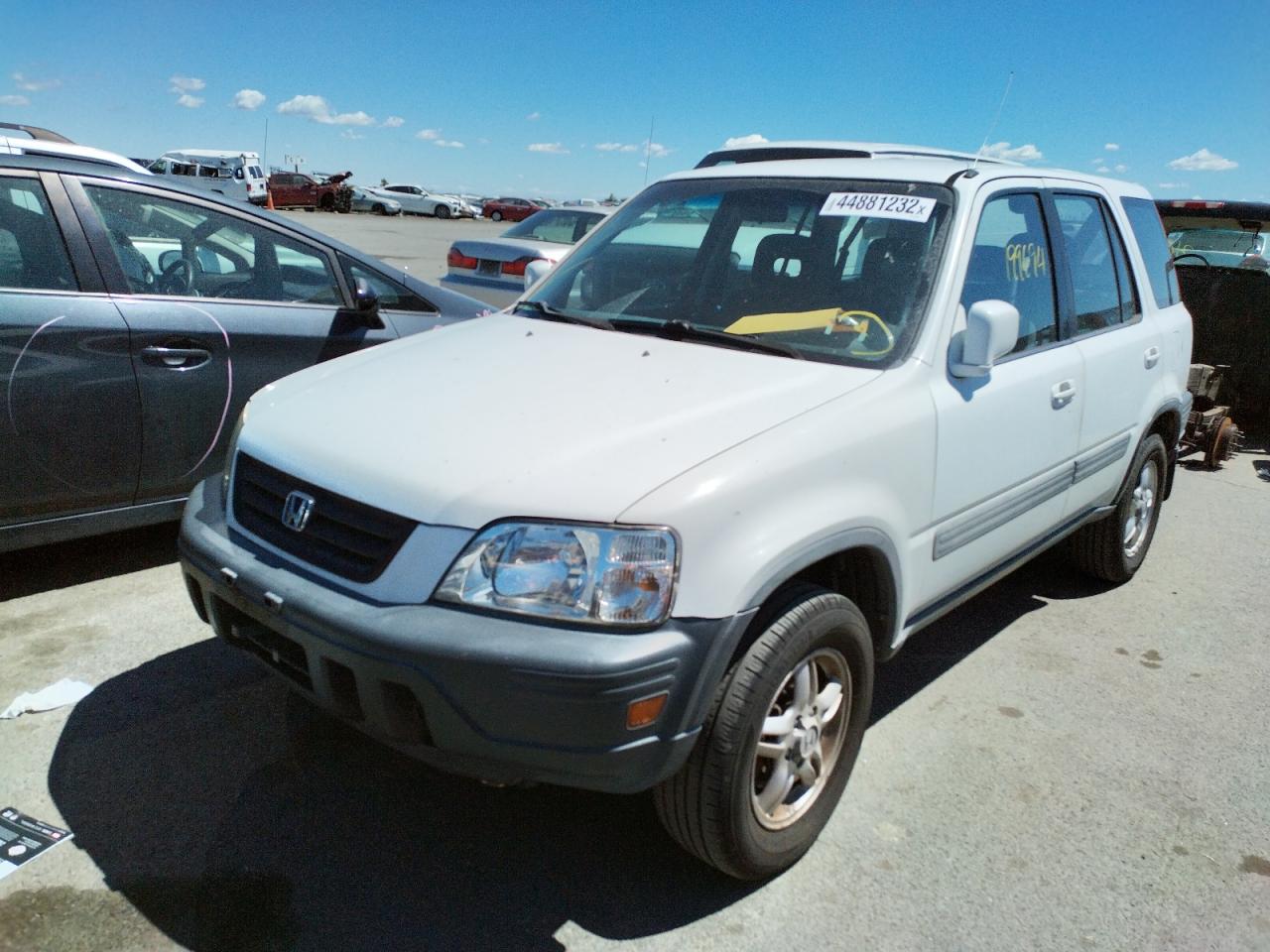 Photo 2 from auction – 2000 HONDA CR-V EX with VIN JHLRD1765YC005140