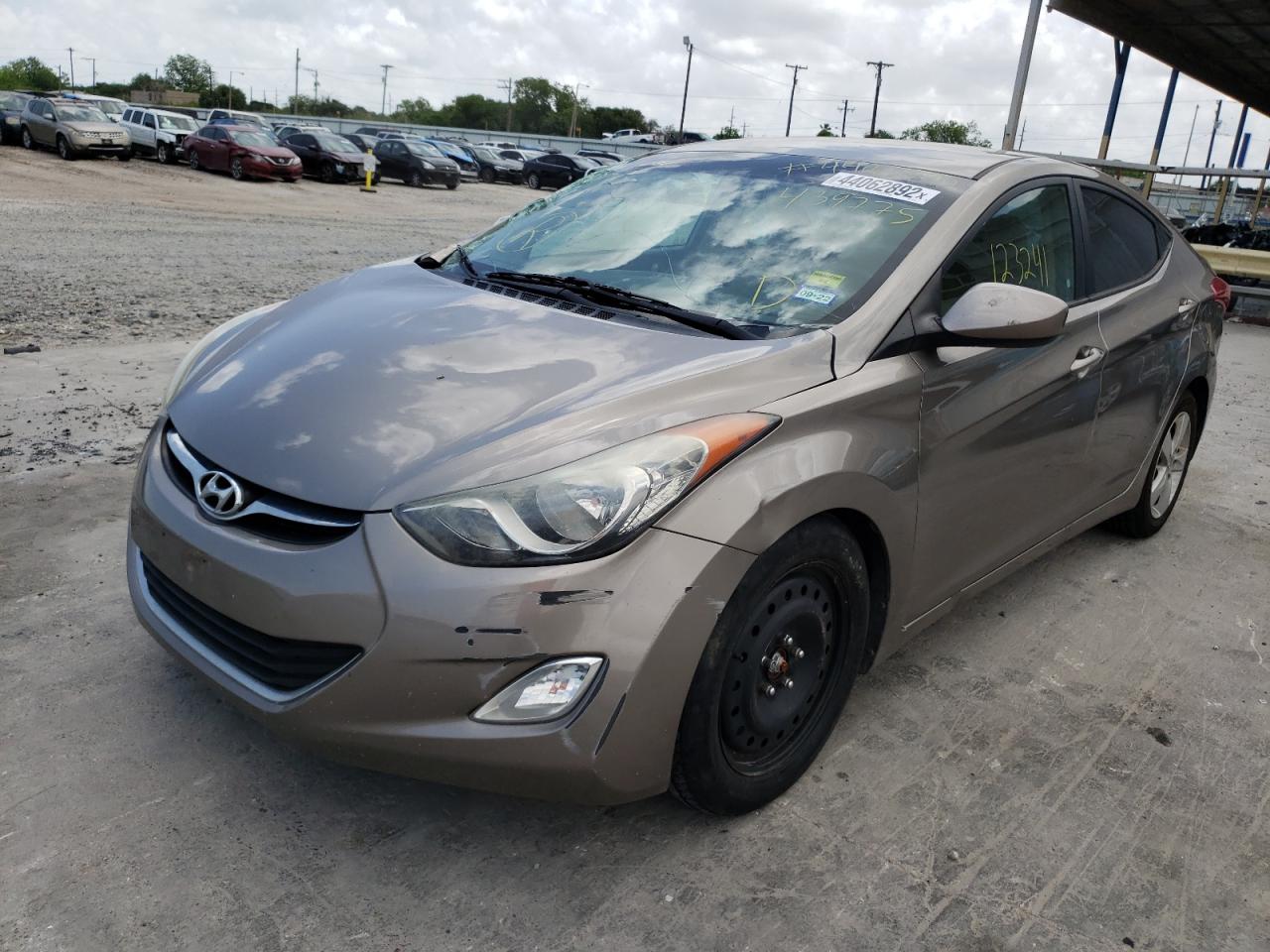 Photo 2 from auction – 2013 HYUNDAI ELANTRA GL with VIN 5NPDH4AEXDH439775