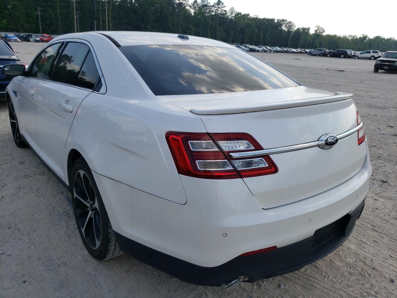Photo 3 from auction – 2014 FORD TAURUS SEL with VIN 1FAHP2E82EG126714