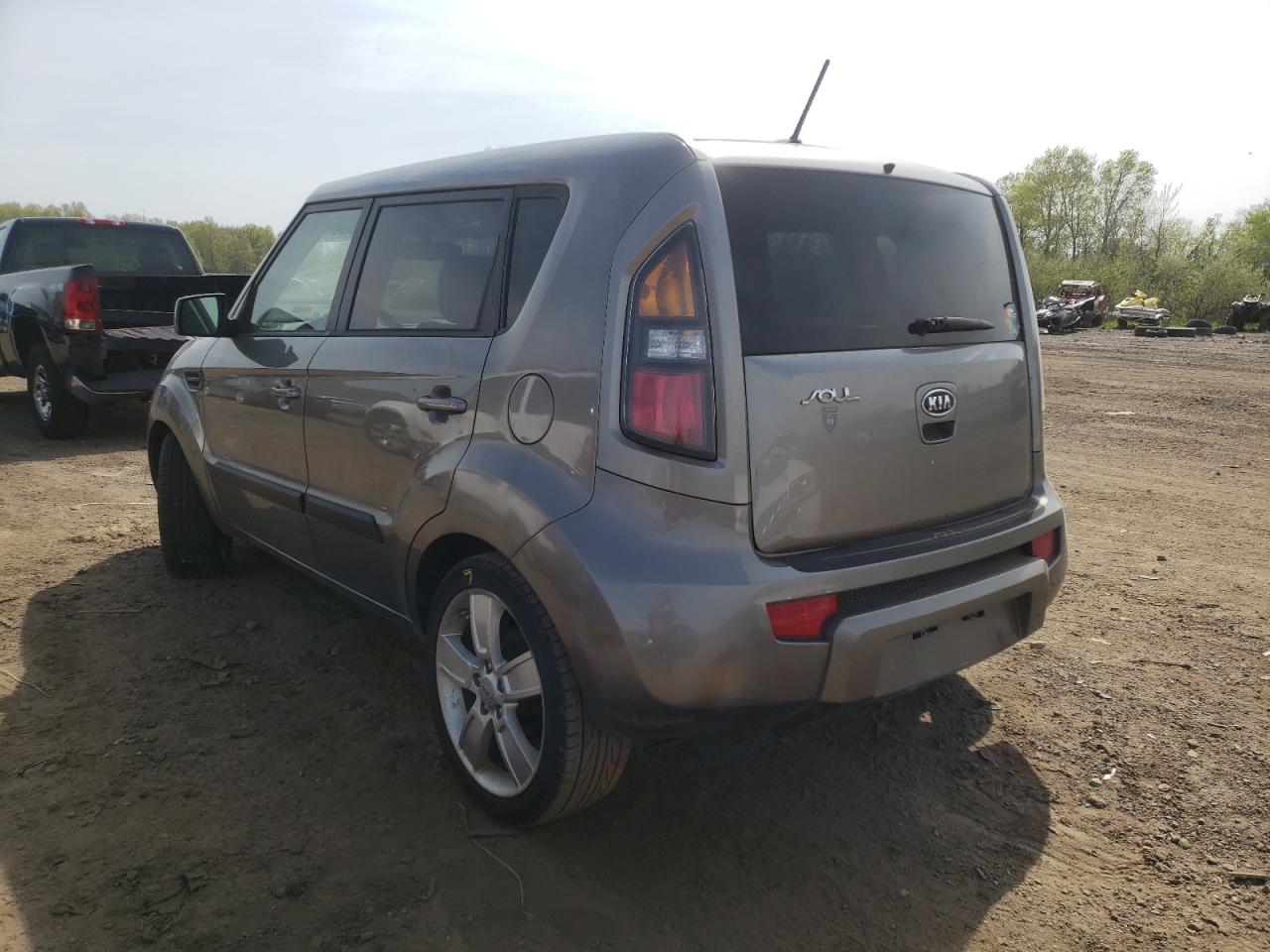 Photo 3 from auction – 2011 KIA SOUL + with VIN KNDJT2A20B7327810