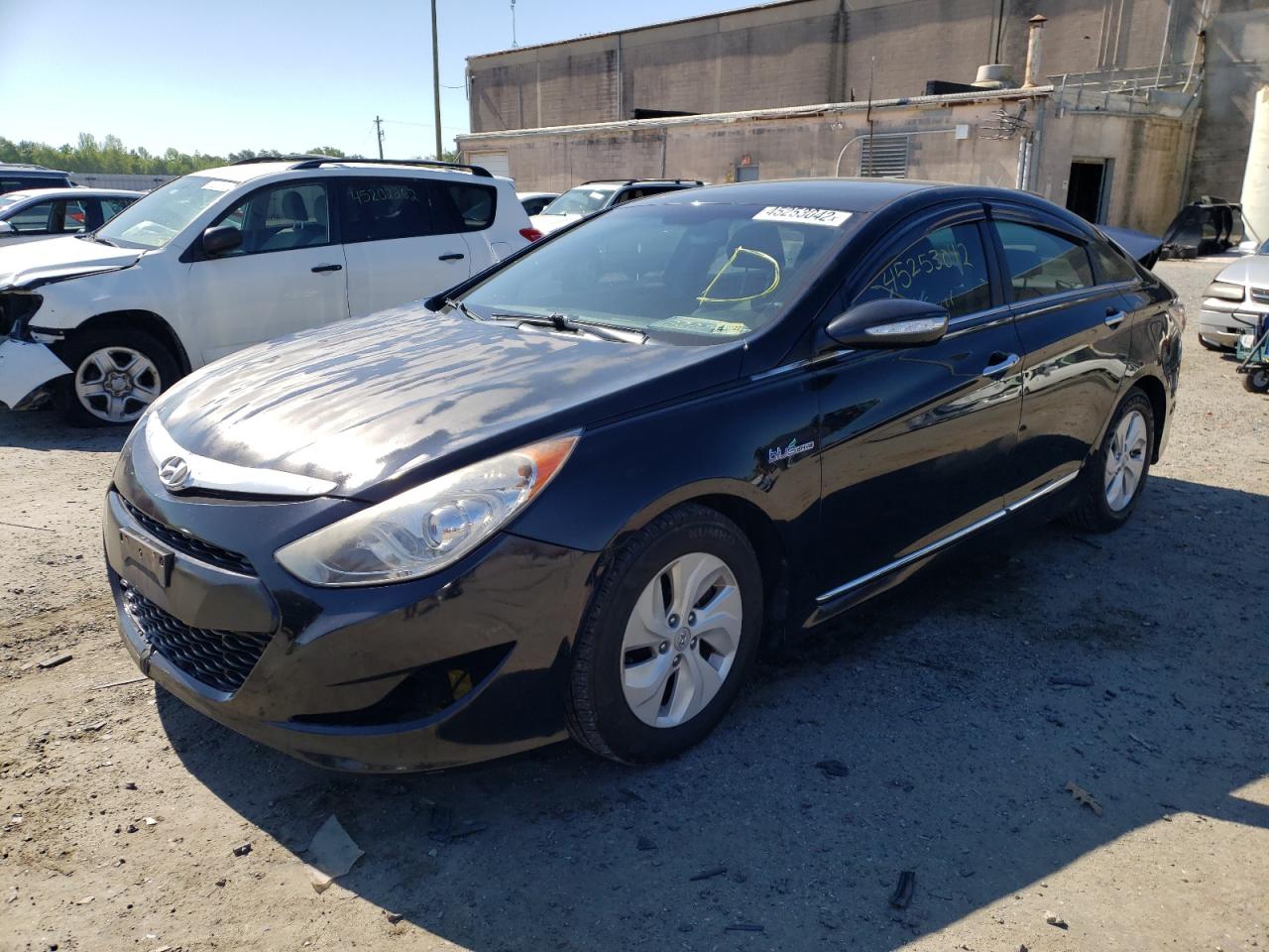 Photo 2 from auction – 2013 HYUNDAI SONATA HYB with VIN KMHEC4A4XDA078058