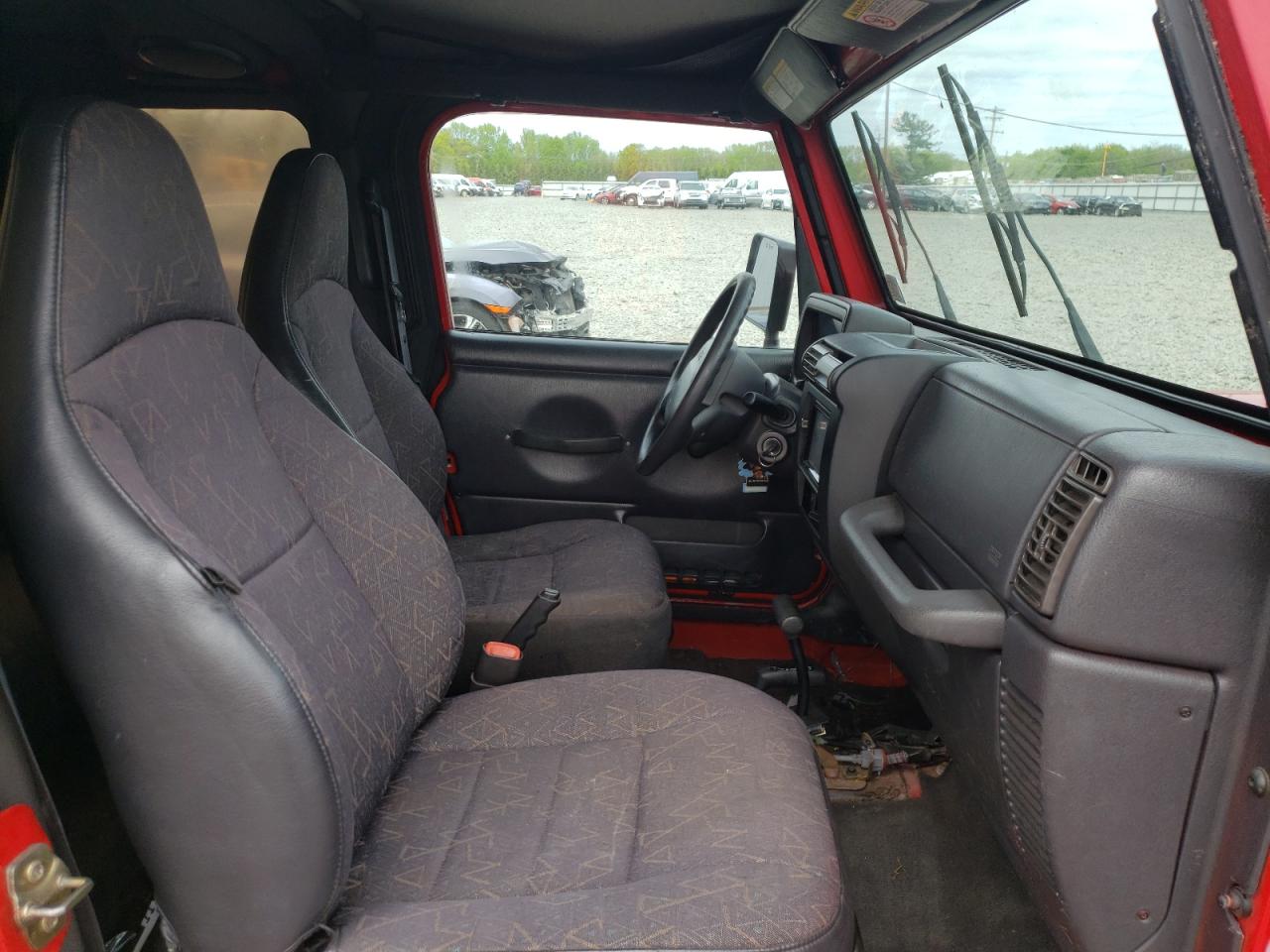 Photo 5 from auction – 2001 JEEP WRANGLER / with VIN 1J4FA29P31P331189