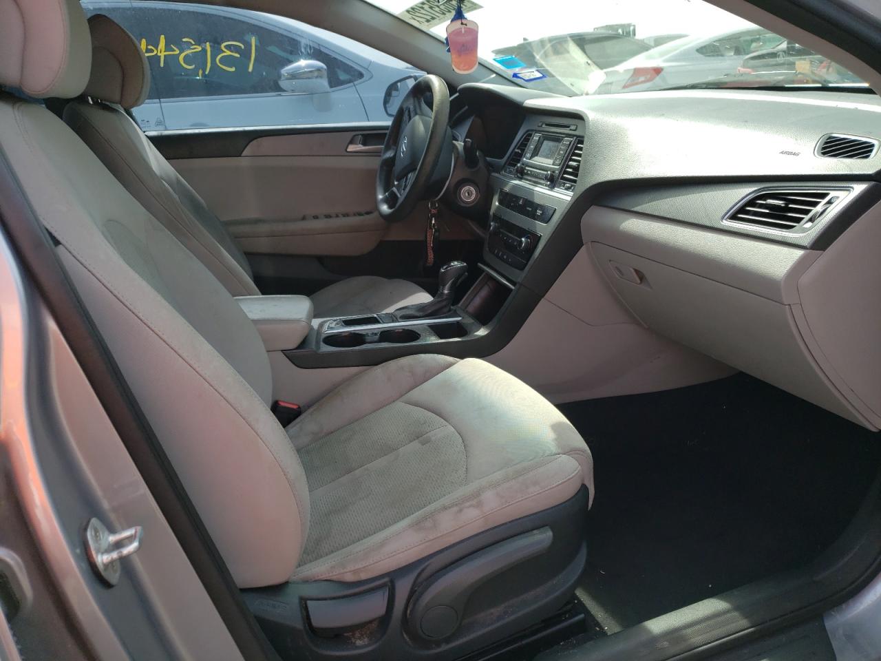 Photo 5 from auction – 2015 HYUNDAI SONATA SE with VIN 5NPE24AF4FH013596