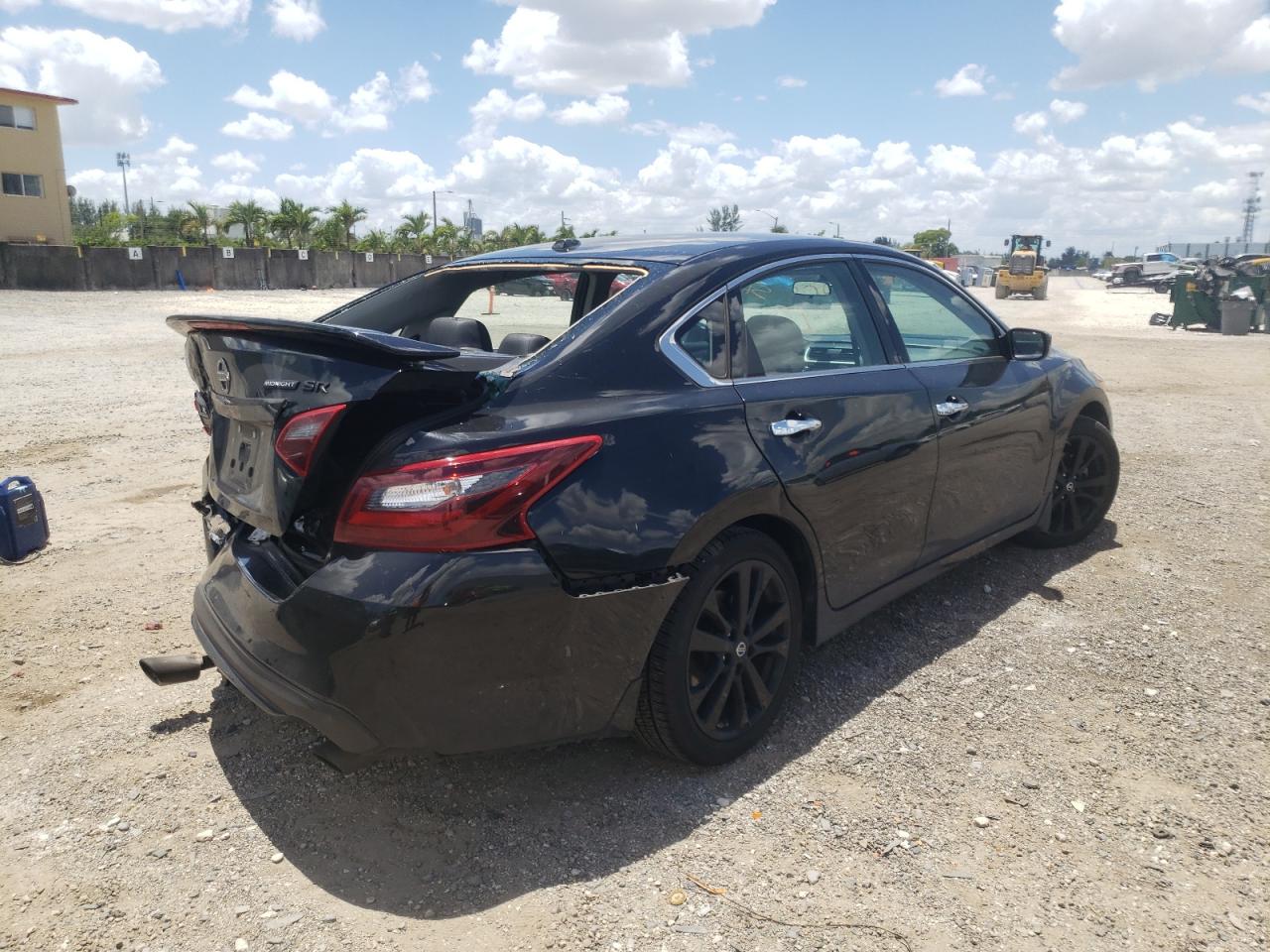 Photo 4 from auction – 2018 NISSAN ALTIMA 2.5 with VIN 1N4AL3AP9JC230697