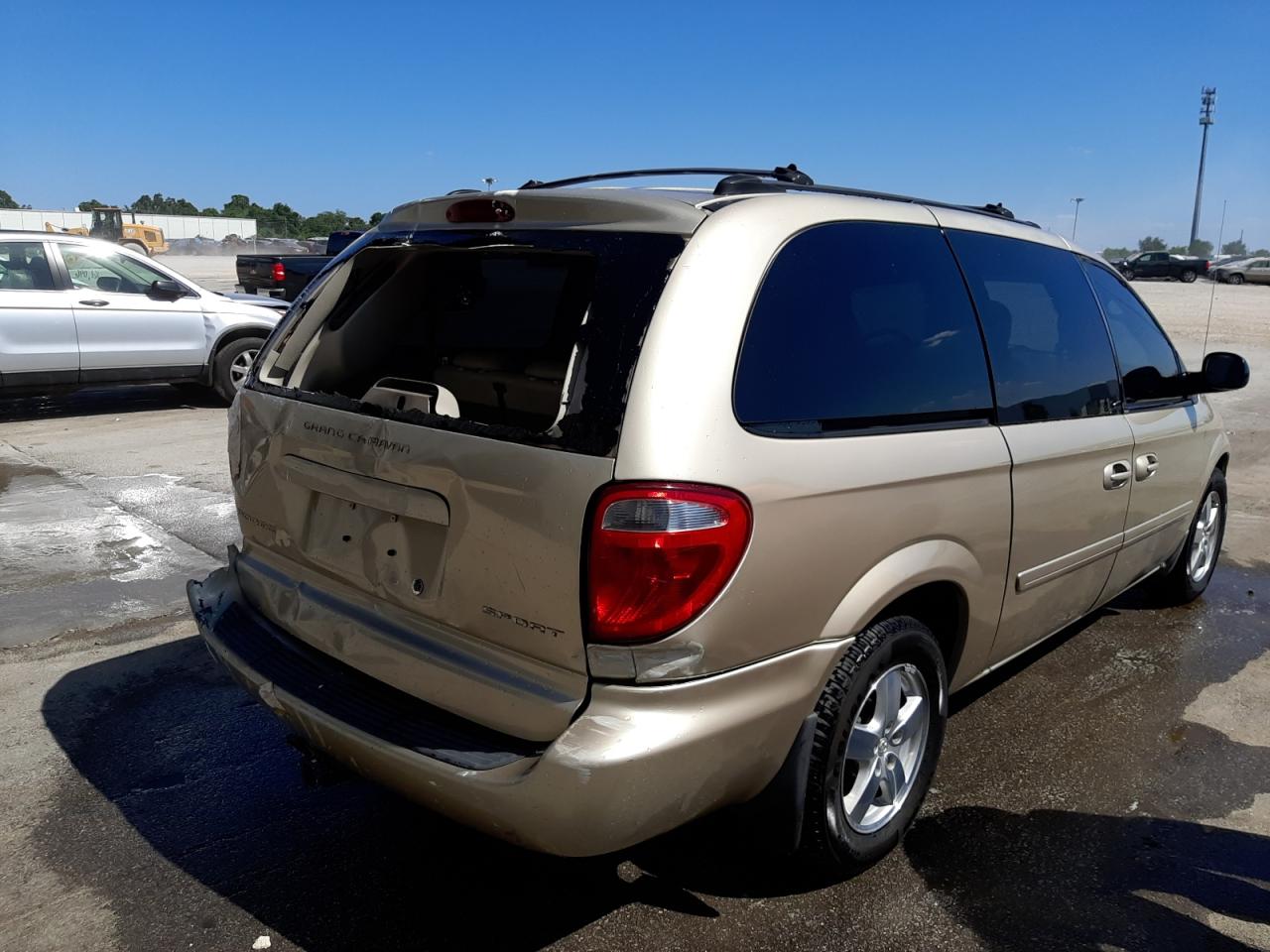 Photo 4 from auction – 2005 DODGE GRAND CARA with VIN 2D4GP44L45R428840