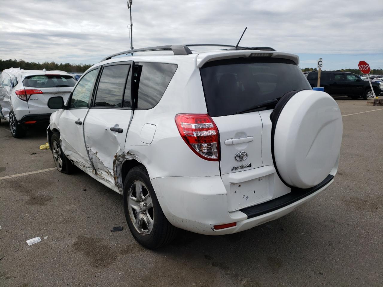 Photo 3 from auction – 2012 TOYOTA RAV4 with VIN 2T3BF4DV6CW215578