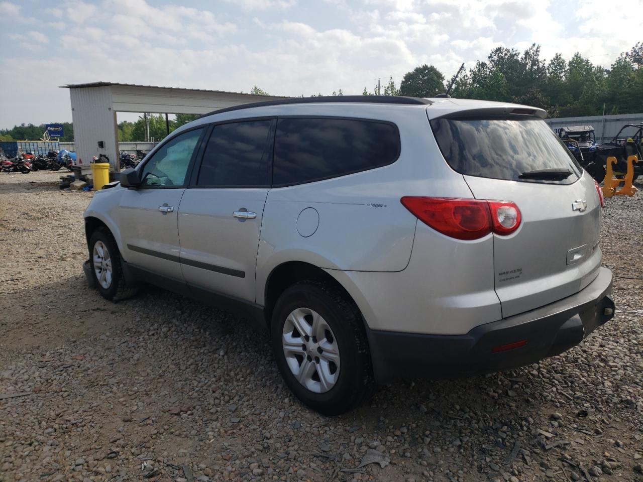 Photo 3 from auction – 2011 CHEVROLET TRAVERSE L with VIN 1GNKRFED0BJ126327