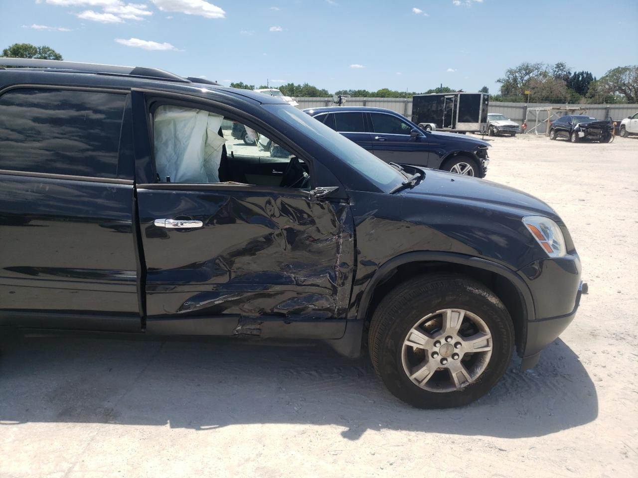 Photo 9 from auction – 2011 GMC ACADIA SLE with VIN 1GKKRPED6BJ149422