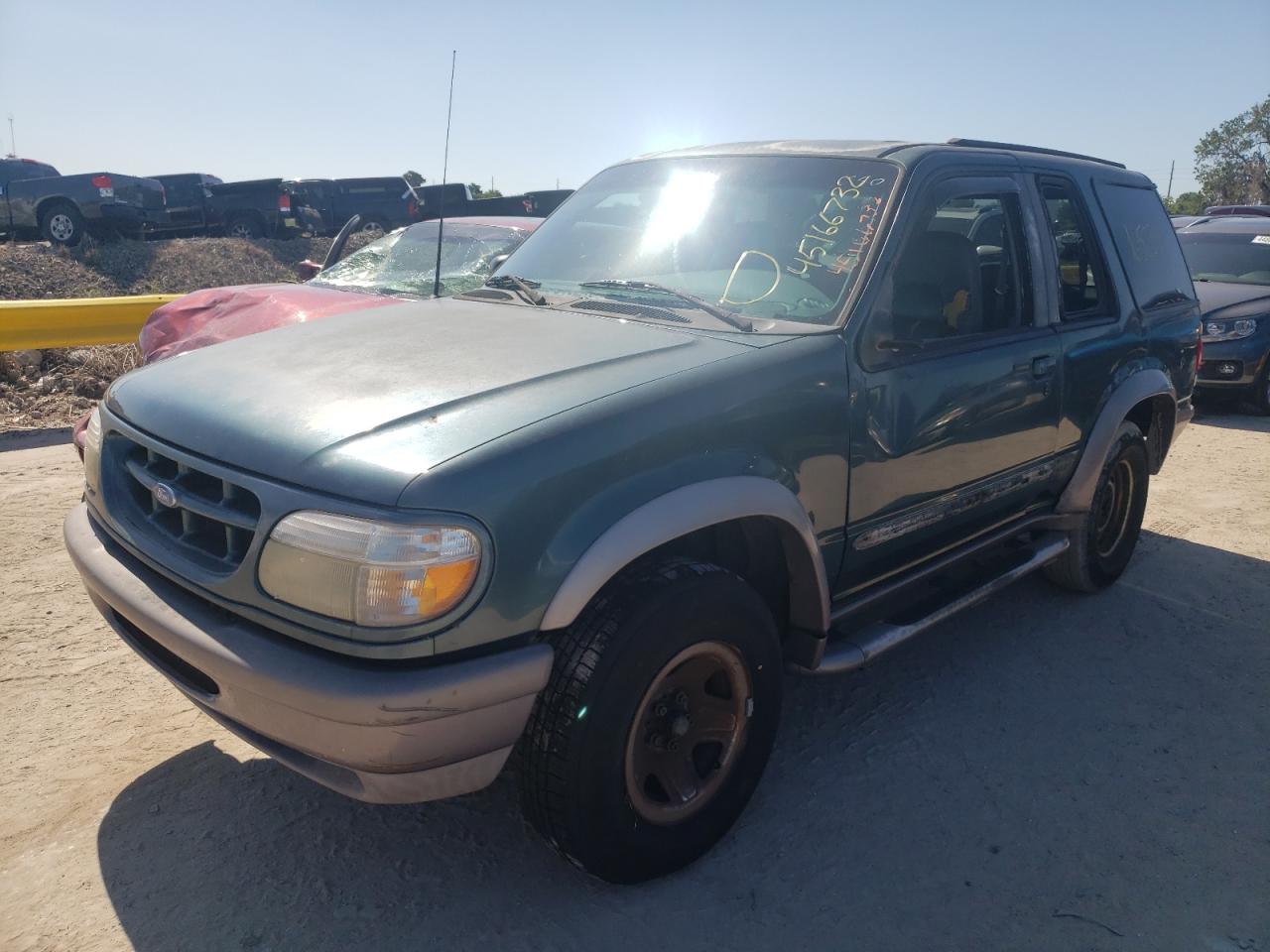 Photo 2 from auction – 1997 FORD EXPLORER with VIN 1FMCU22E0VUD28908
