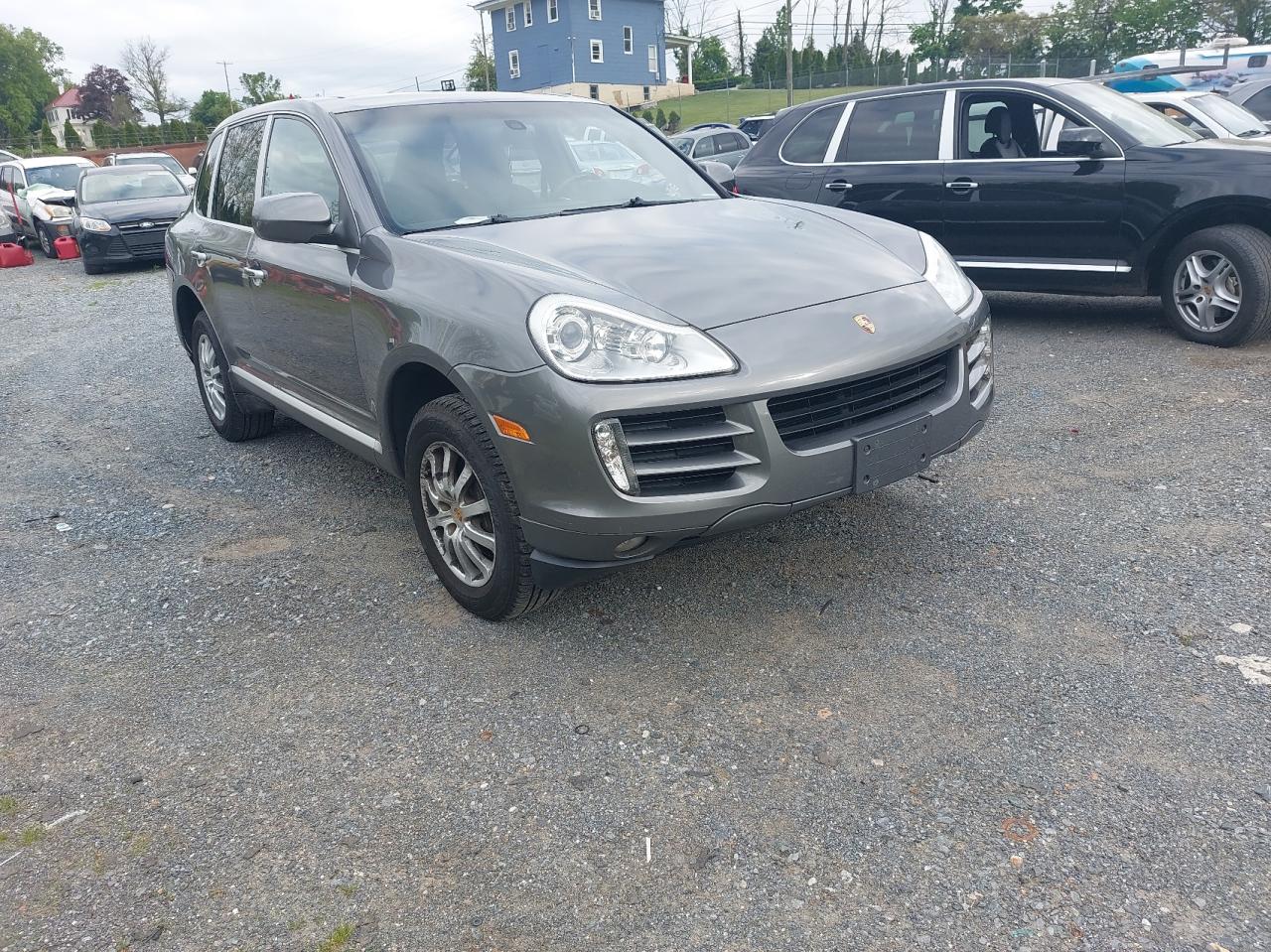 PORSCHE CAYENNE 2010 with VIN WP1AA2AP3ALA01635 - Photo from auction
