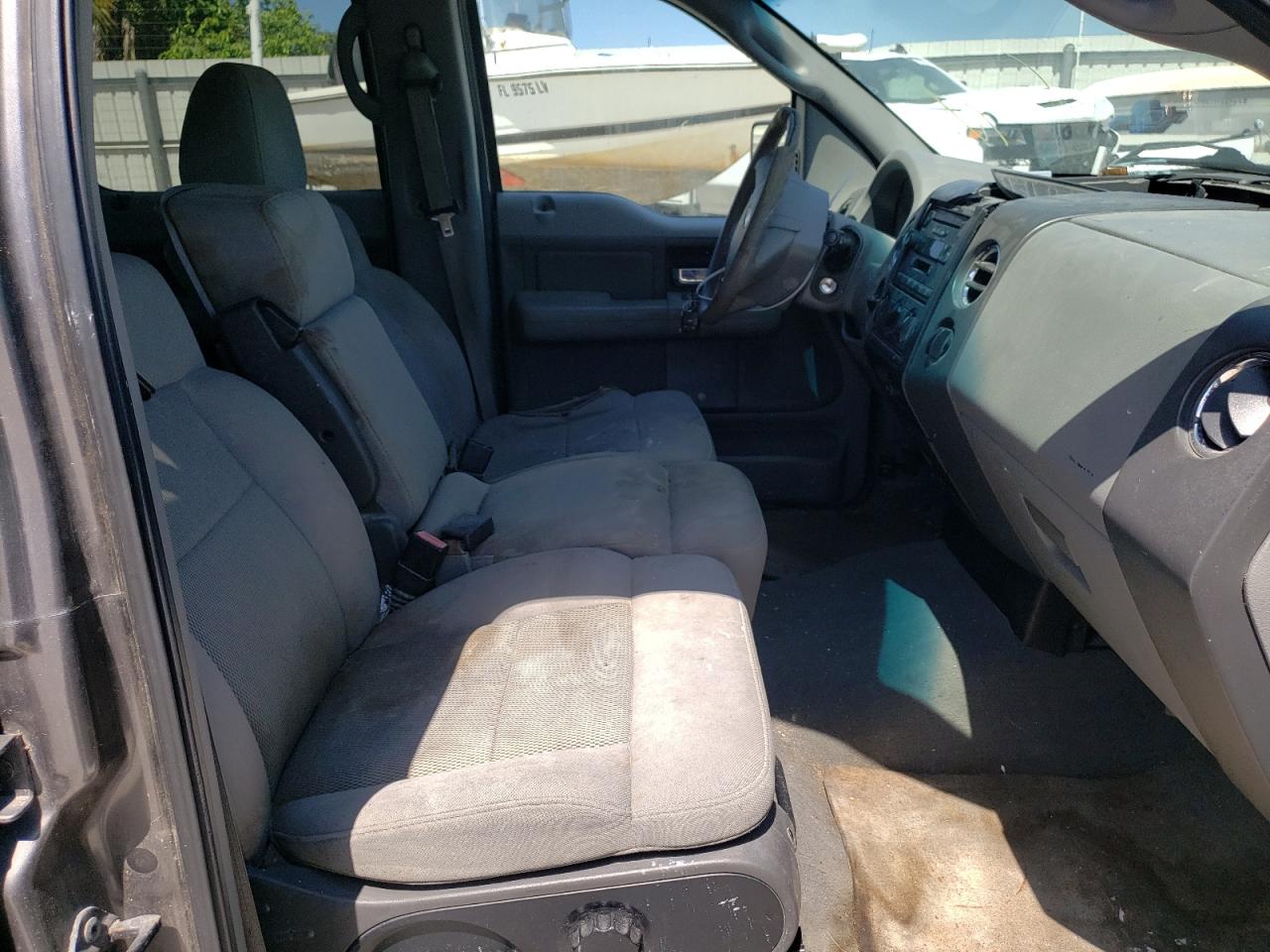 Photo 5 from auction – 2005 FORD F150 SUPER with VIN 1FTPW12595KD21977