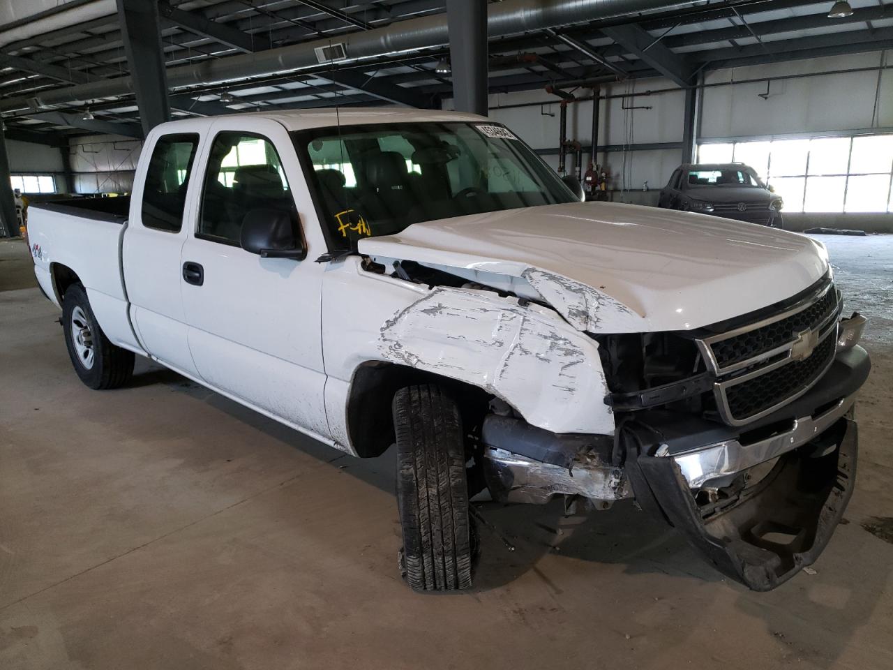 CHEVROLET SILVERADO 2006 with VIN 2GCEK19V561330668 - Photo from auction