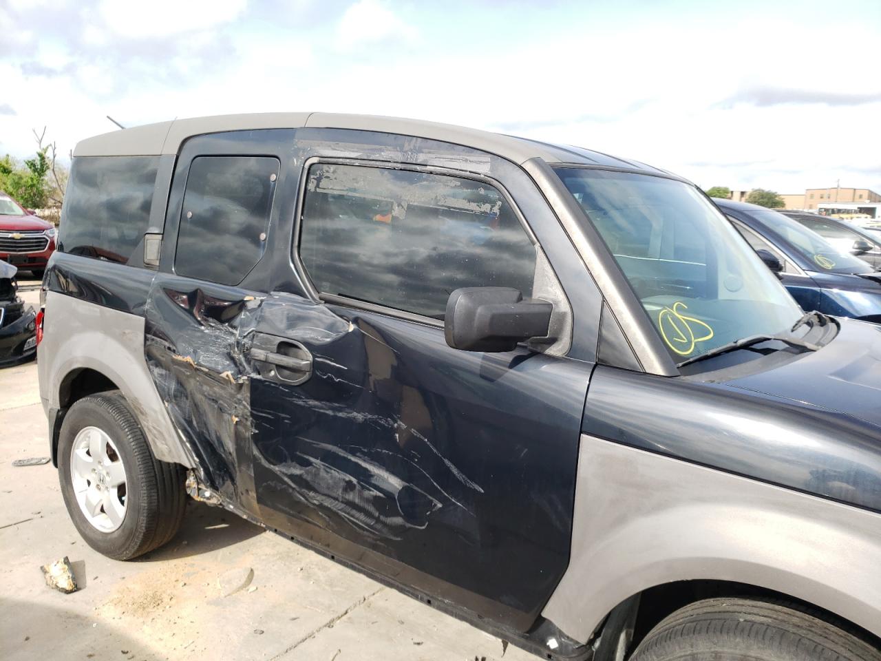 Photo 9 from auction – 2003 HONDA ELEMENT EX with VIN 5J6YH28573L015809