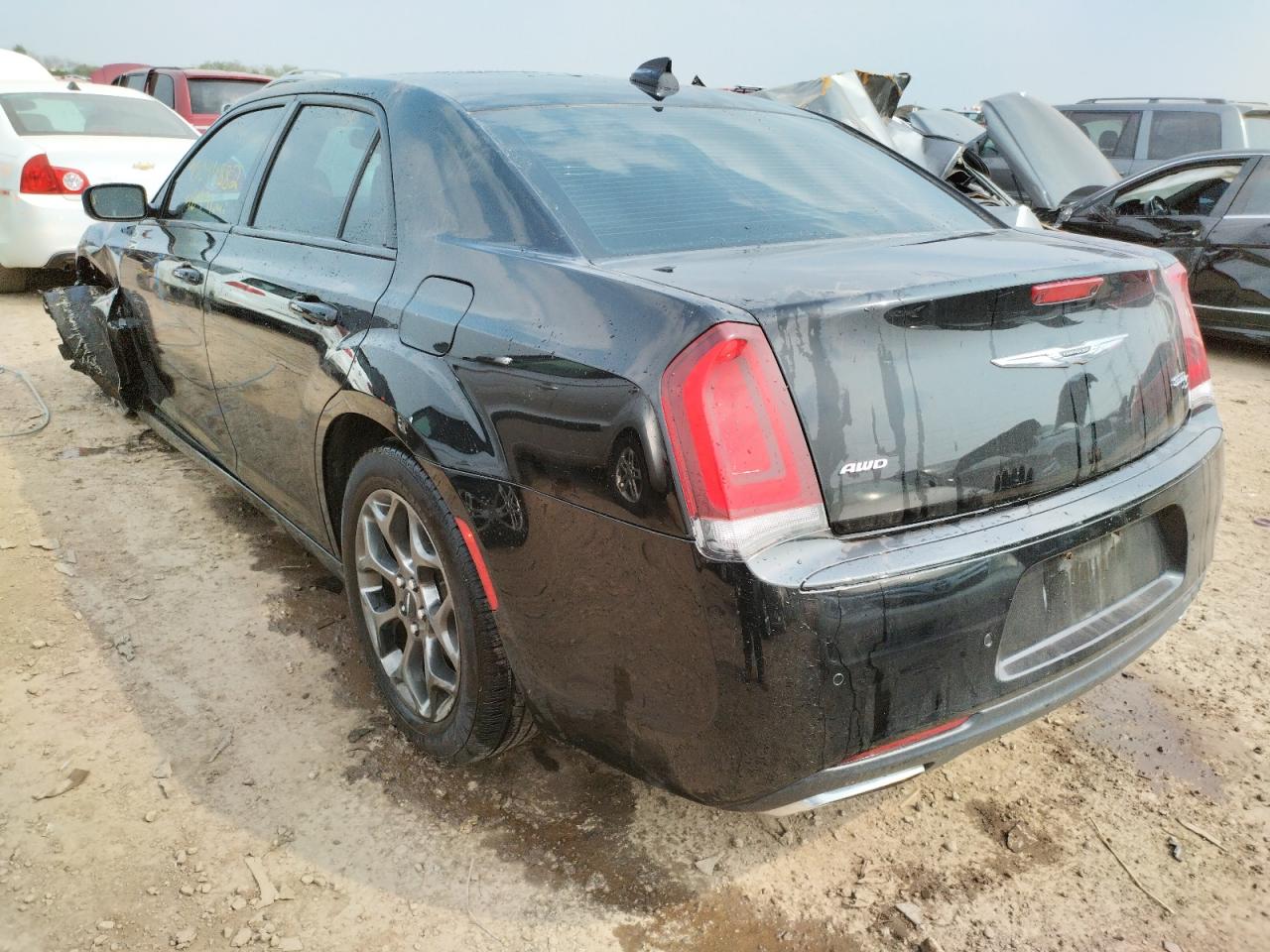 Photo 3 from auction – 2016 CHRYSLER 300 S with VIN 2C3CCAGG2GH148058
