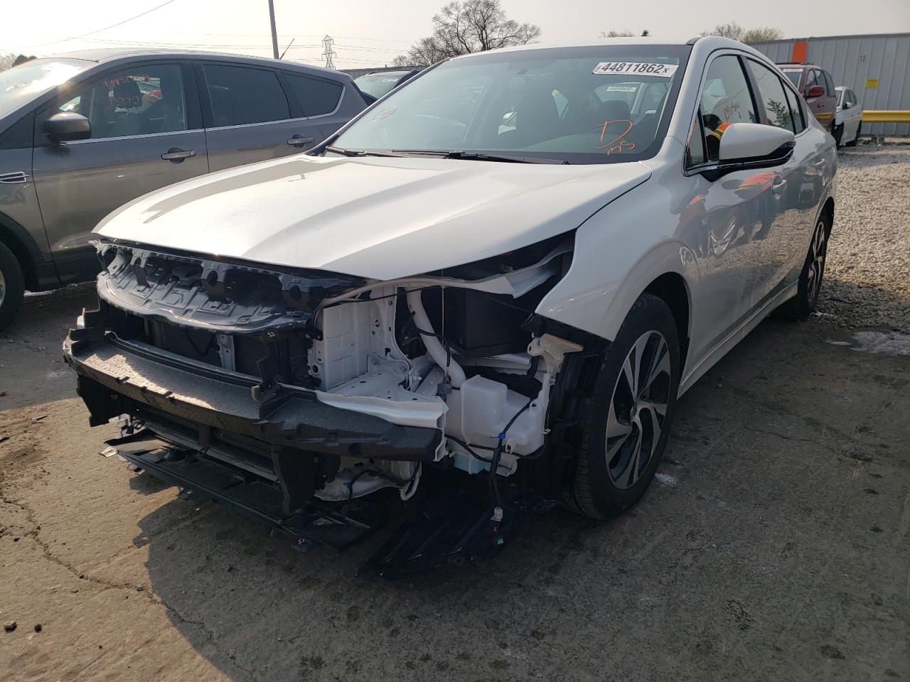 Photo 2 from auction – 2021 SUBARU LEGACY PRE with VIN 4S3BWAD63M3018590