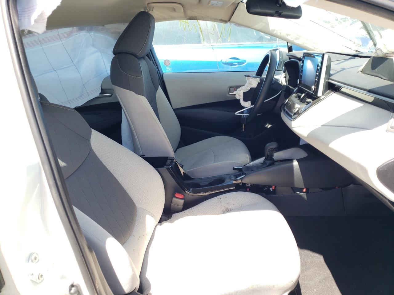 Photo 5 from auction – 2021 TOYOTA COROLLA LE with VIN 5YFEPMAE7MP216121