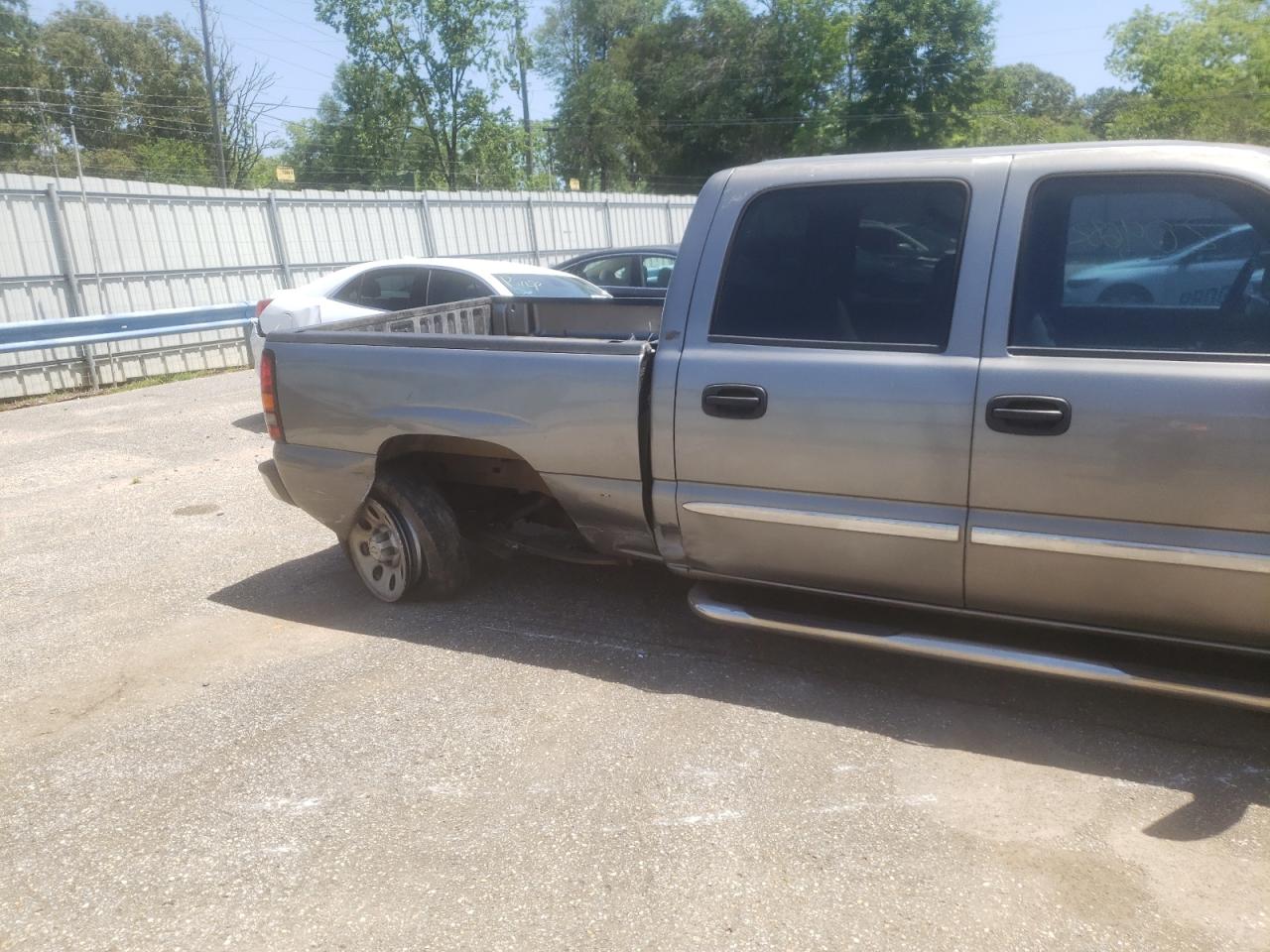 Photo 9 from auction – 2006 GMC NEW SIERRA with VIN 2GTEC13T161246058