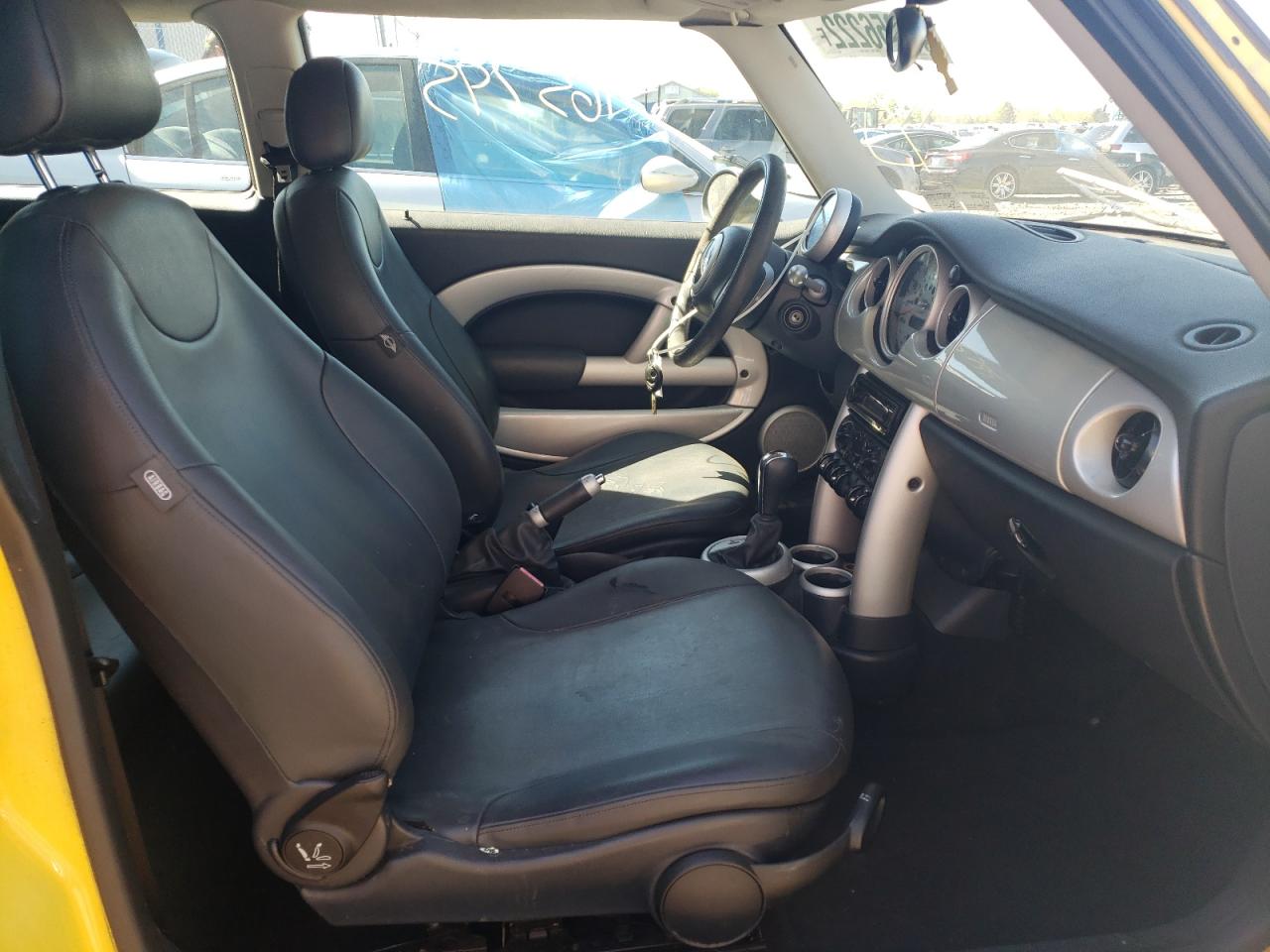 Photo 5 from auction – 2003 MINI COOPER with VIN WMWRC33403TE18866