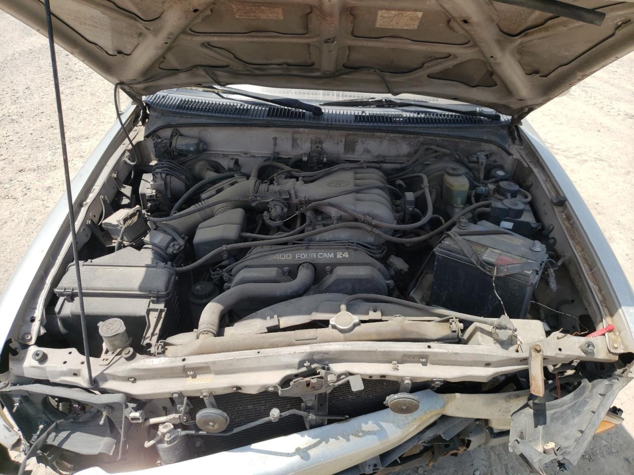 Photo 7 from auction – 1998 TOYOTA 4RUNNER SR with VIN JT3GN86R9W0066807