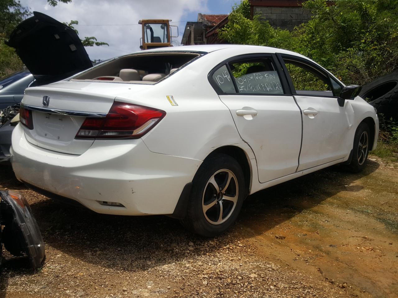 Photo 4 from auction – 2015 HONDA CIVIC SE with VIN 19XFB2F74FE255450