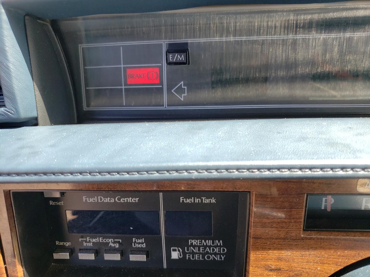 Photo 8 from auction – 1991 CADILLAC DEVILLE with VIN 1G6CD53BXM4339376