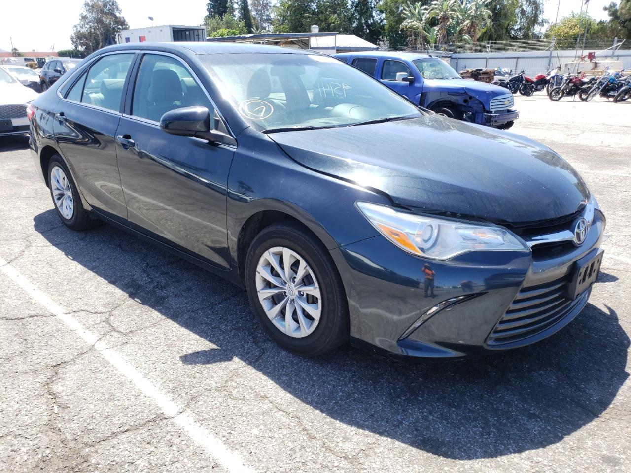 Photo 1 from auction – 2015 TOYOTA CAMRY LE with VIN 4T4BF1FKXFR445743