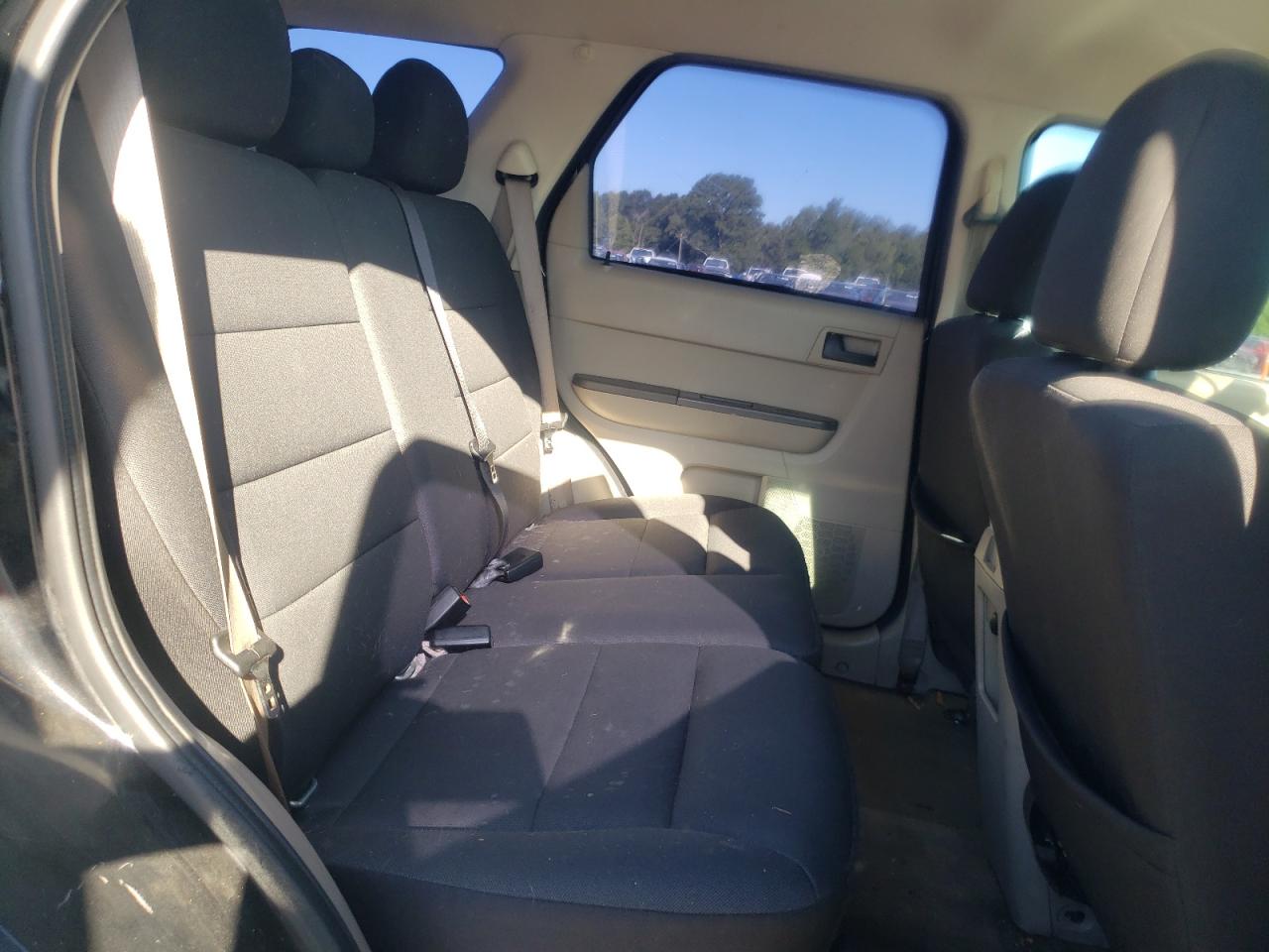 Photo 6 from auction – 2009 FORD ESCAPE XLS with VIN 1FMCU02729KD06089