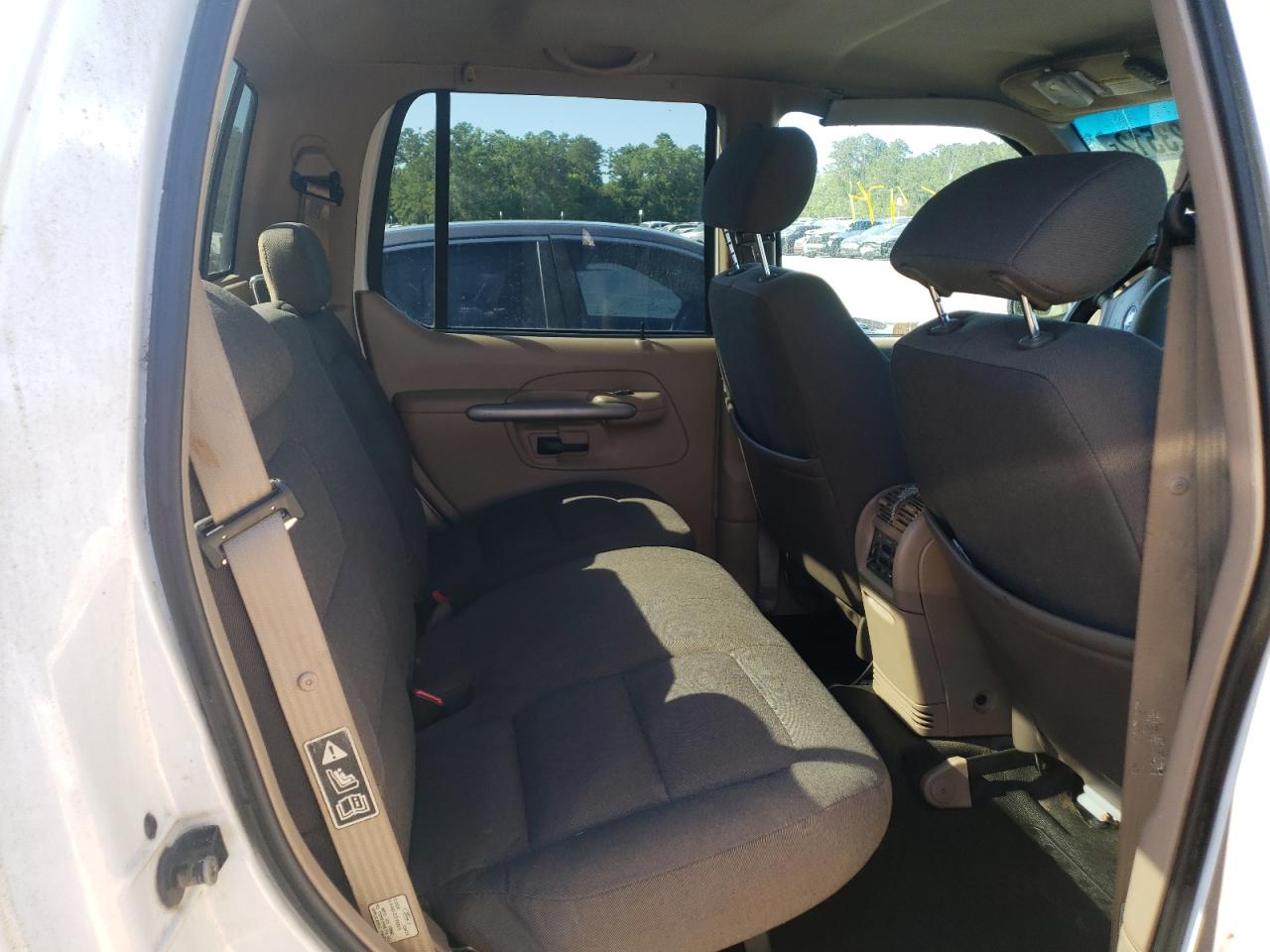 Photo 6 from auction – 2001 FORD EXPLORER S with VIN 1FMZU67E31UC83922