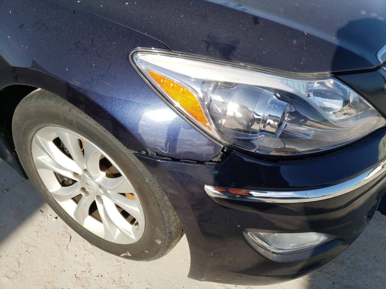 Photo 9 from auction – 2013 HYUNDAI GENESIS 3. with VIN KMHGC4DD4DU215692