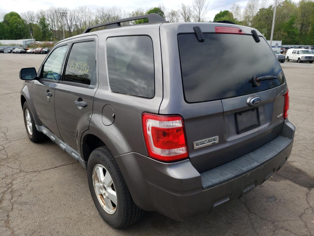 Photo 3 from auction – 2009 FORD ESCAPE XLT with VIN 1FMCU93769KC65856