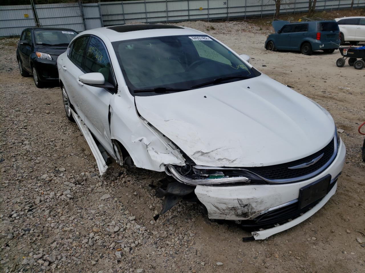 CHRYSLER 200 LIMITE 2015 with VIN 1C3CCCAB8FN536068 - Photo from auction
