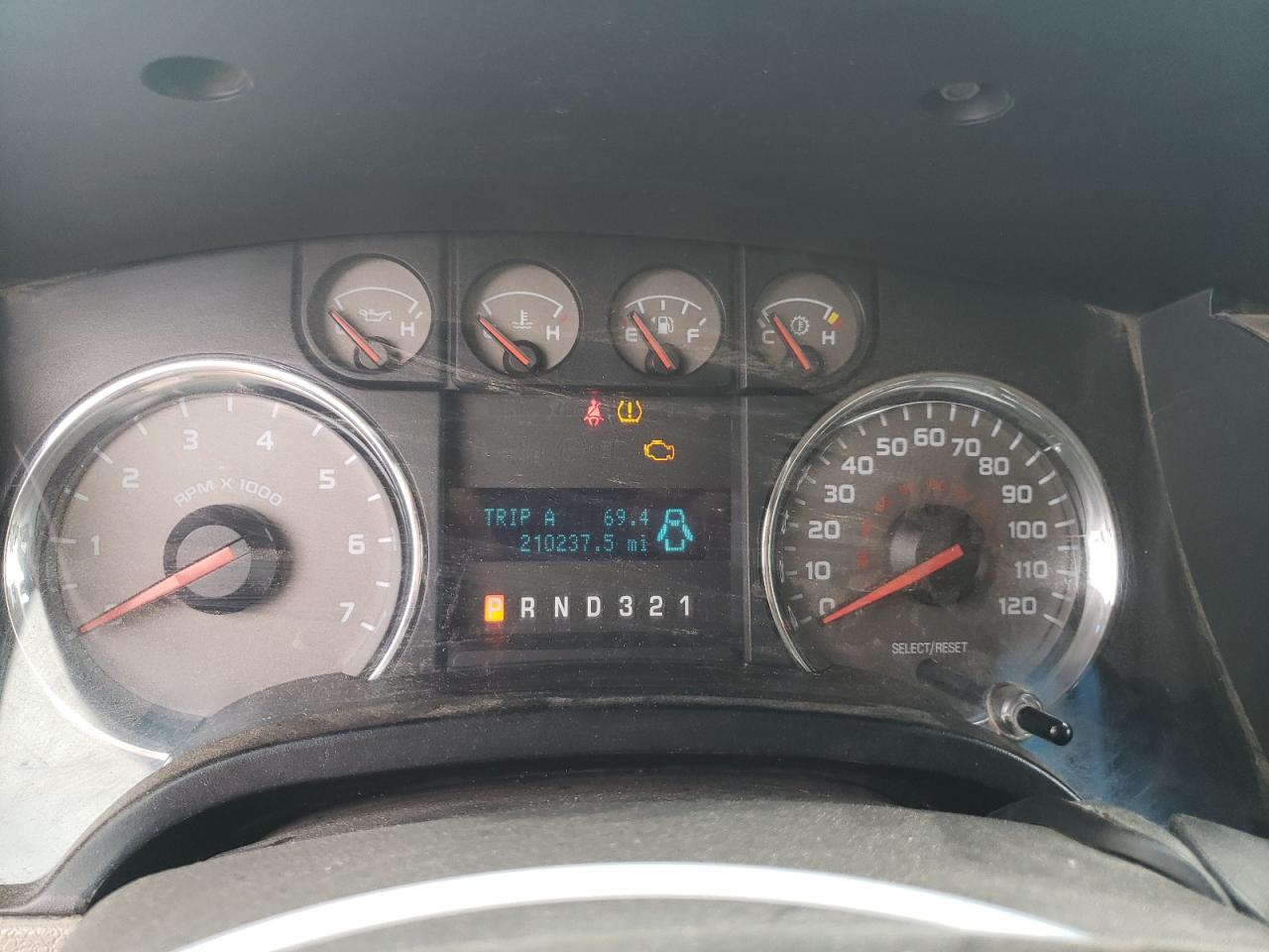 Photo 8 from auction – 2010 FORD F150 SUPER with VIN 1FTFW1EV8AKB22582