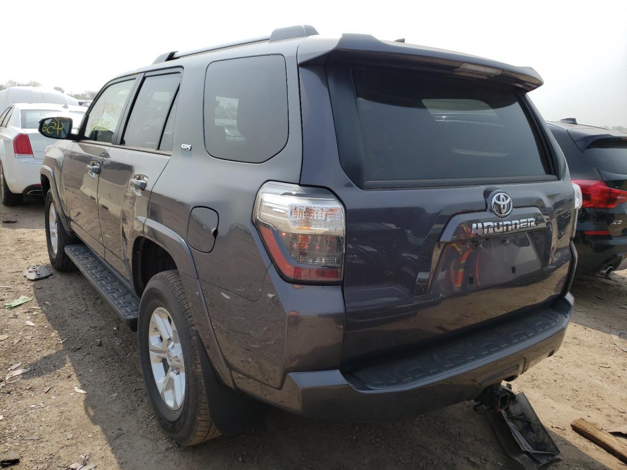 Photo 3 from auction – 2021 TOYOTA 4RUNNER SR with VIN JTEMU5JR0M5922644