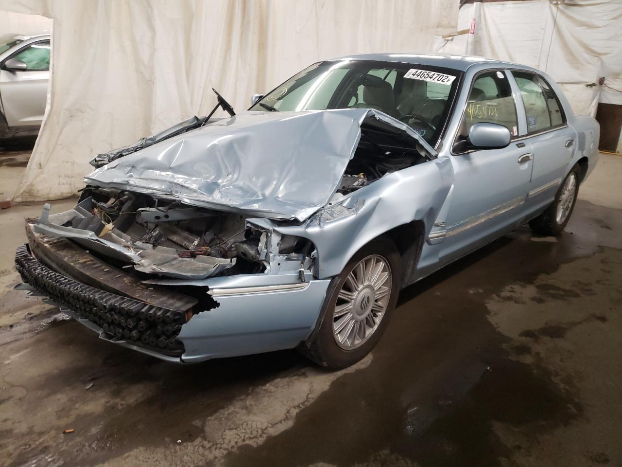 Photo 2 from auction – 2010 MERCURY GRAND MARQ with VIN 2MEBM7FV2AX624828